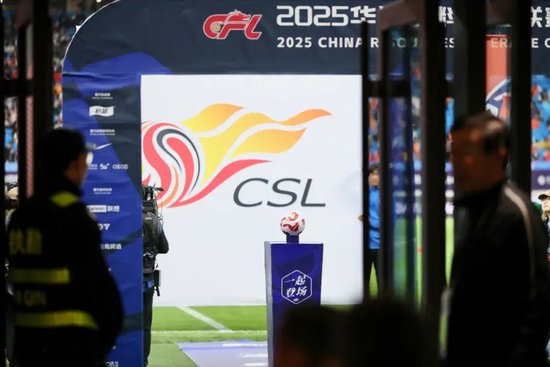 FIFA病毒冲击中超:国安三线告急 申花防线坍塌 蓉城右翼折损 FIFA病毒冲击中超:国安三线告急 申花防线坍塌 蓉城右翼折损