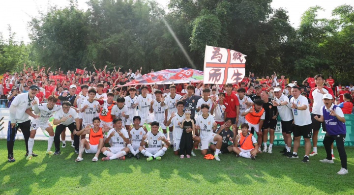 中冠G组:晨星创尔特3-1逆转黄埔志诚,青年军顶住高温老将冲击 中冠G组:晨星创尔特3-1逆转黄埔志诚,青年军顶住高温老将冲击