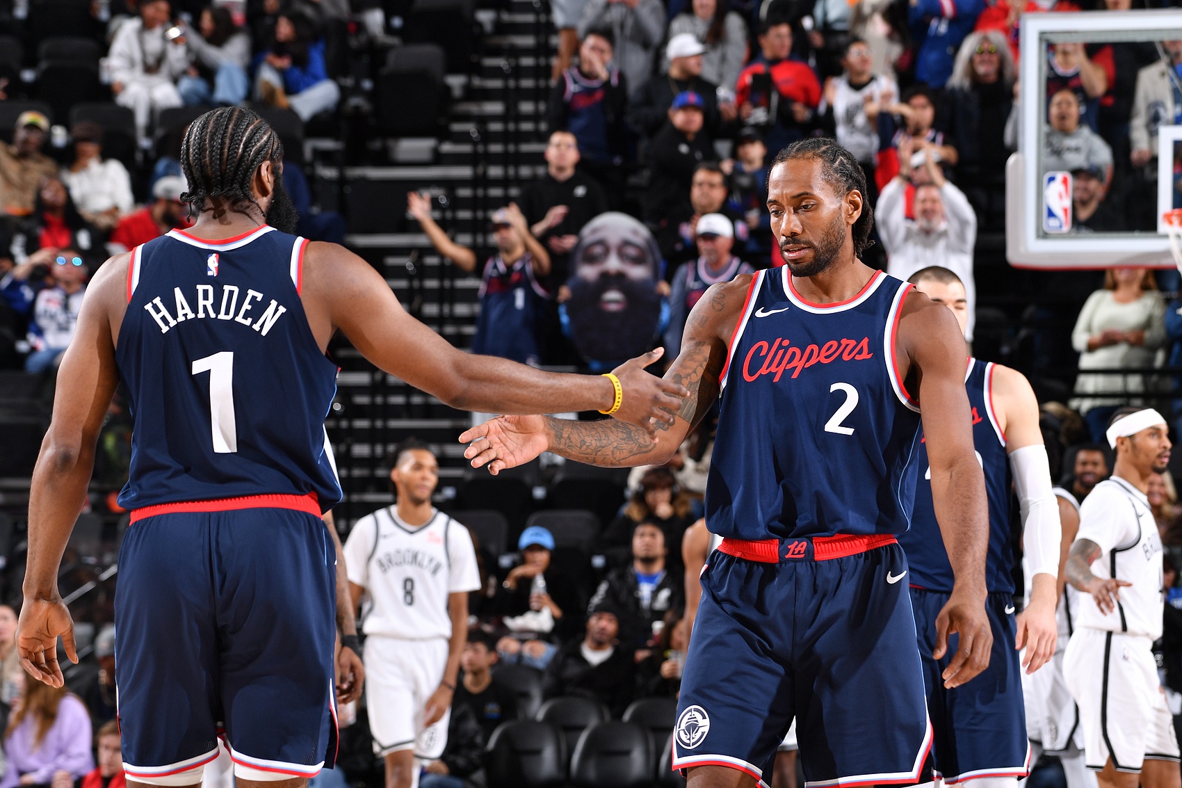NBA早报:火箭五连败,巴特勒首秀勇士擒公牛,约基奇三节三双 NBA早报:火箭五连败,巴特勒首秀勇士擒公牛,约基奇三节三双
