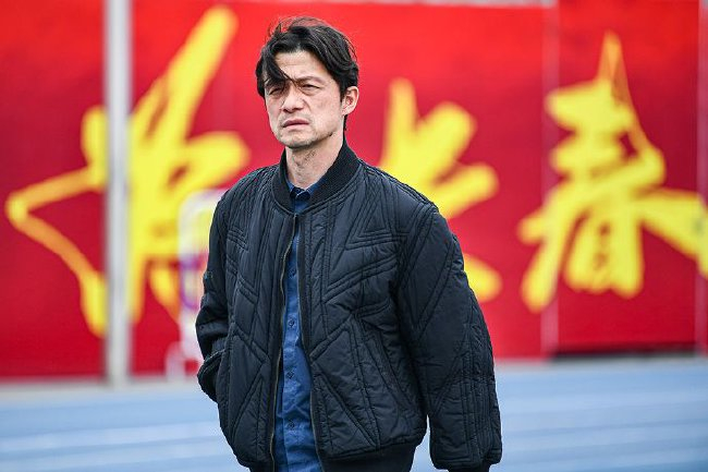谢晖下课!亚泰0-3负海牛追平队史最差开局,保级警报拉响 谢晖下课!亚泰0-3负海牛追平队史最差开局,保级警报拉响