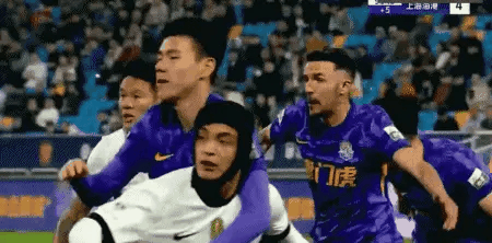 全华班津门虎1-4海港：于根伟回应洗牌争议，五外援碾压暴露赛程之困