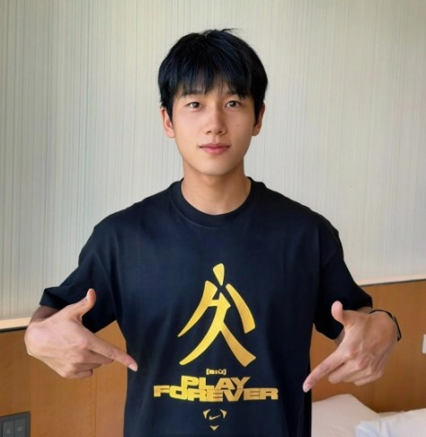 向余望:C罗“SIU”是我选7号的理由,13场1球背后动力 向余望:C罗“SIU”是我选7号的理由,13场1球背后动力