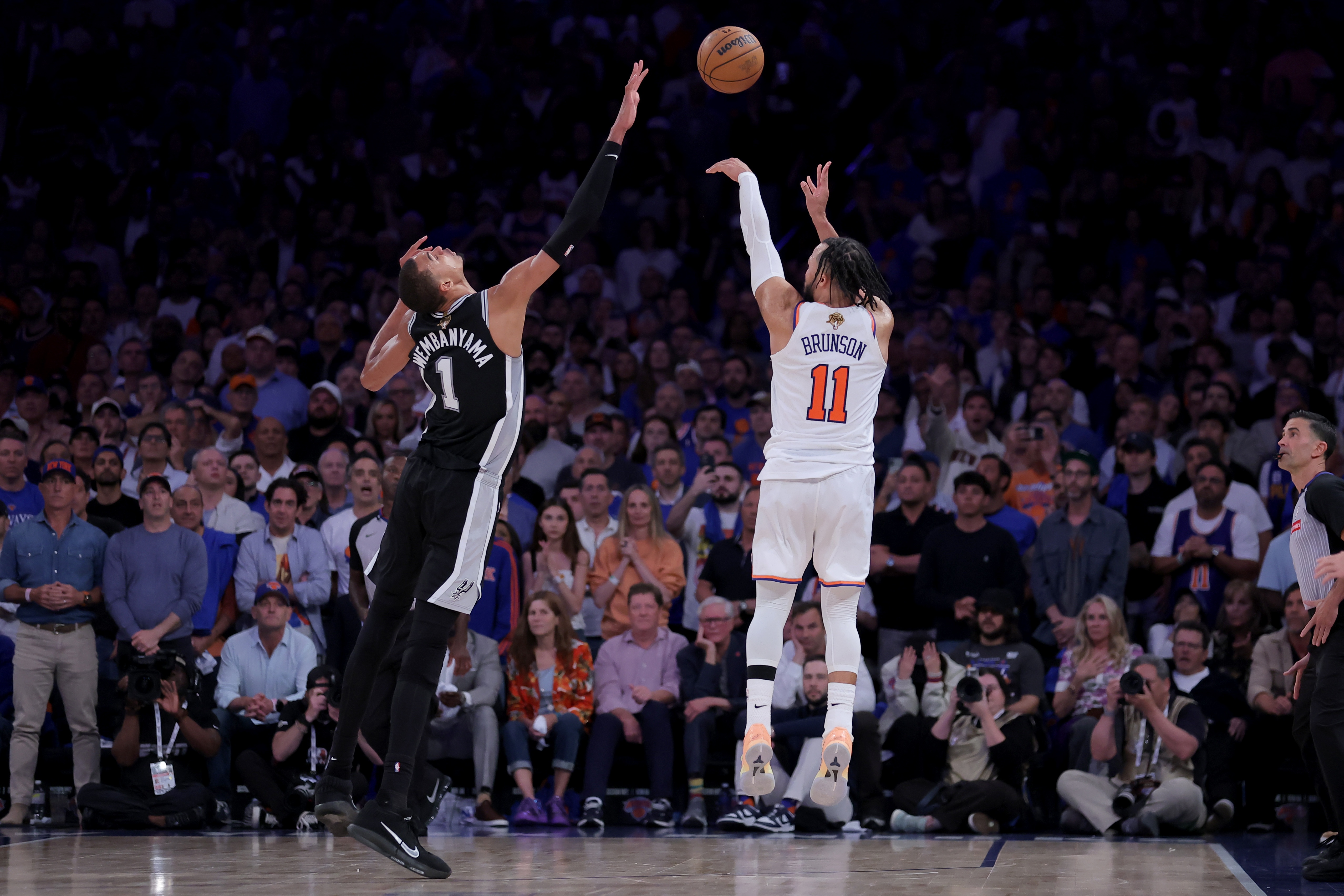 A·史密斯:布伦森夺冠避免NBA陷入“文班亚马陷阱”,二轮秀逆袭成总决赛MVP A·史密斯:布伦森夺冠避免NBA陷入“文班亚马陷阱”,二轮秀逆袭成总决赛MVP