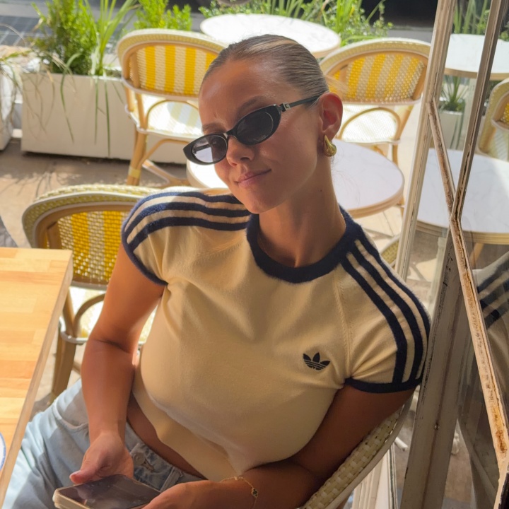 世界杯太太团场外动态：内维斯女友晒照，亚马尔女友现场助威