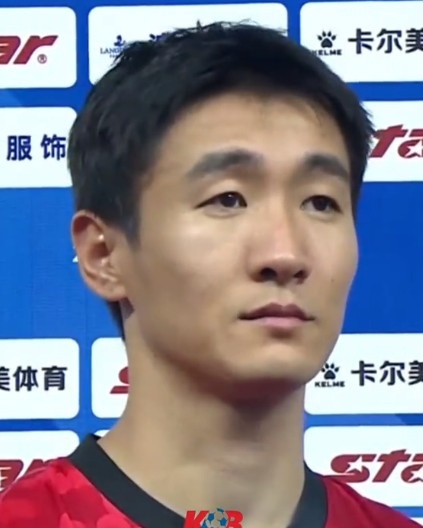 韦世豪梅开二度,成都蓉城4-0淘汰上海泽天;直言今年足协杯目标走更远 韦世豪梅开二度,成都蓉城4-0淘汰上海泽天;直言今年足协杯目标走更远