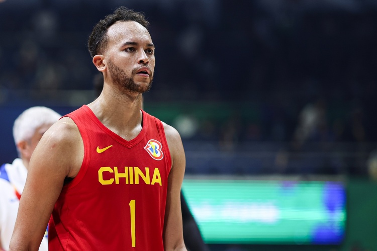 归化冻结!李凯尔成中国男篮唯一可征召归化球员 归化冻结!李凯尔成中国男篮唯一可征召归化球员