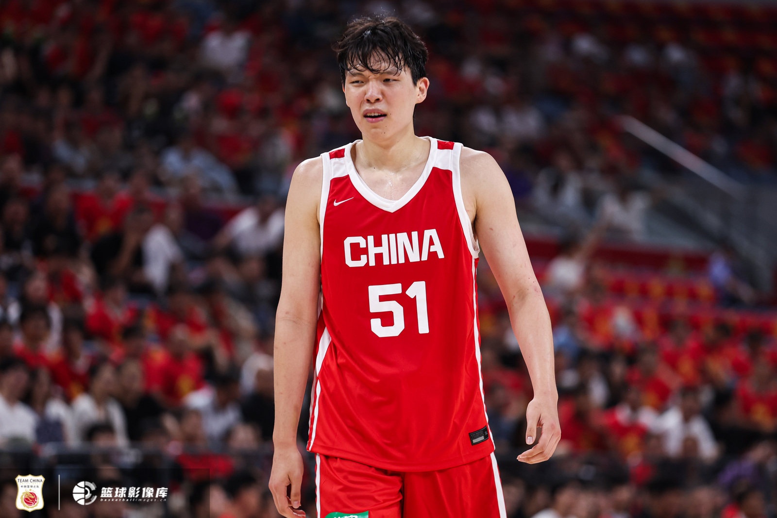 杨瀚森三节4中1仅2分5板,第三节零出手 杨瀚森三节4中1仅2分5板,第三节零出手