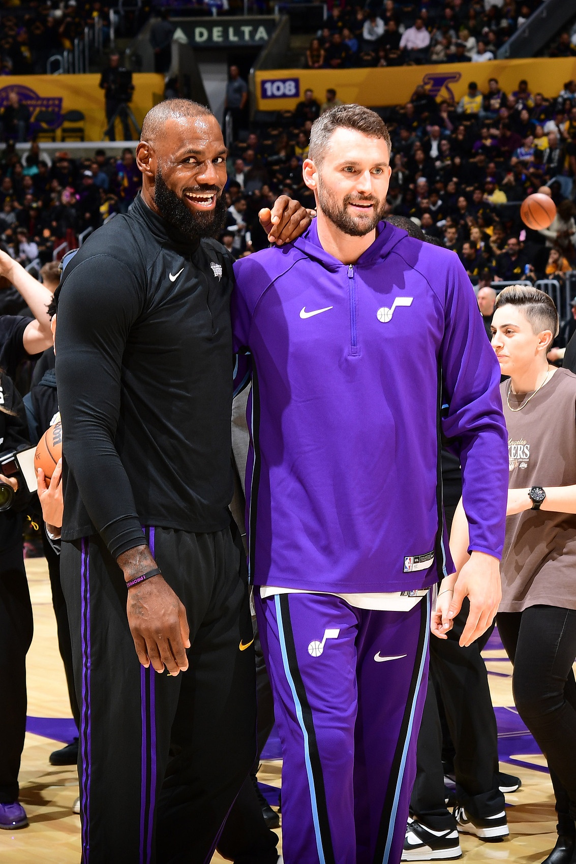夸梅·布朗炮轰ESPN:为抬高詹姆斯贬低乐福太疯狂 夸梅·布朗炮轰ESPN:为抬高詹姆斯贬低乐福太疯狂