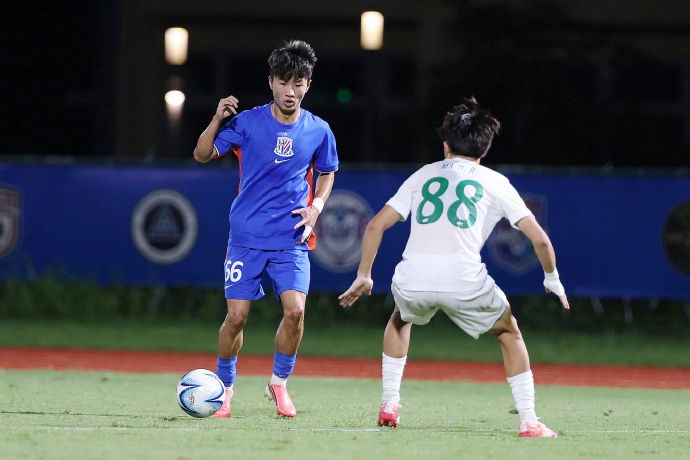 申花U20主场0-1浙江,补时角球遭绝杀 申花U20主场0-1浙江,补时角球遭绝杀