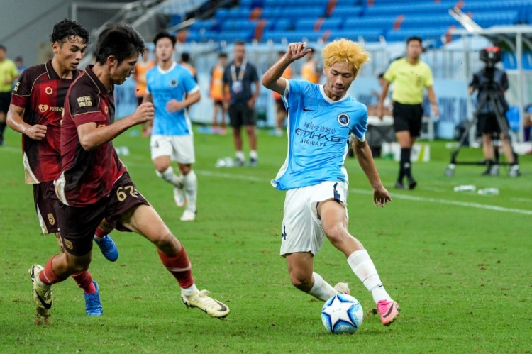 【战报】屡造险情难改比分，深圳新鹏城U20憾负陕西联合U20