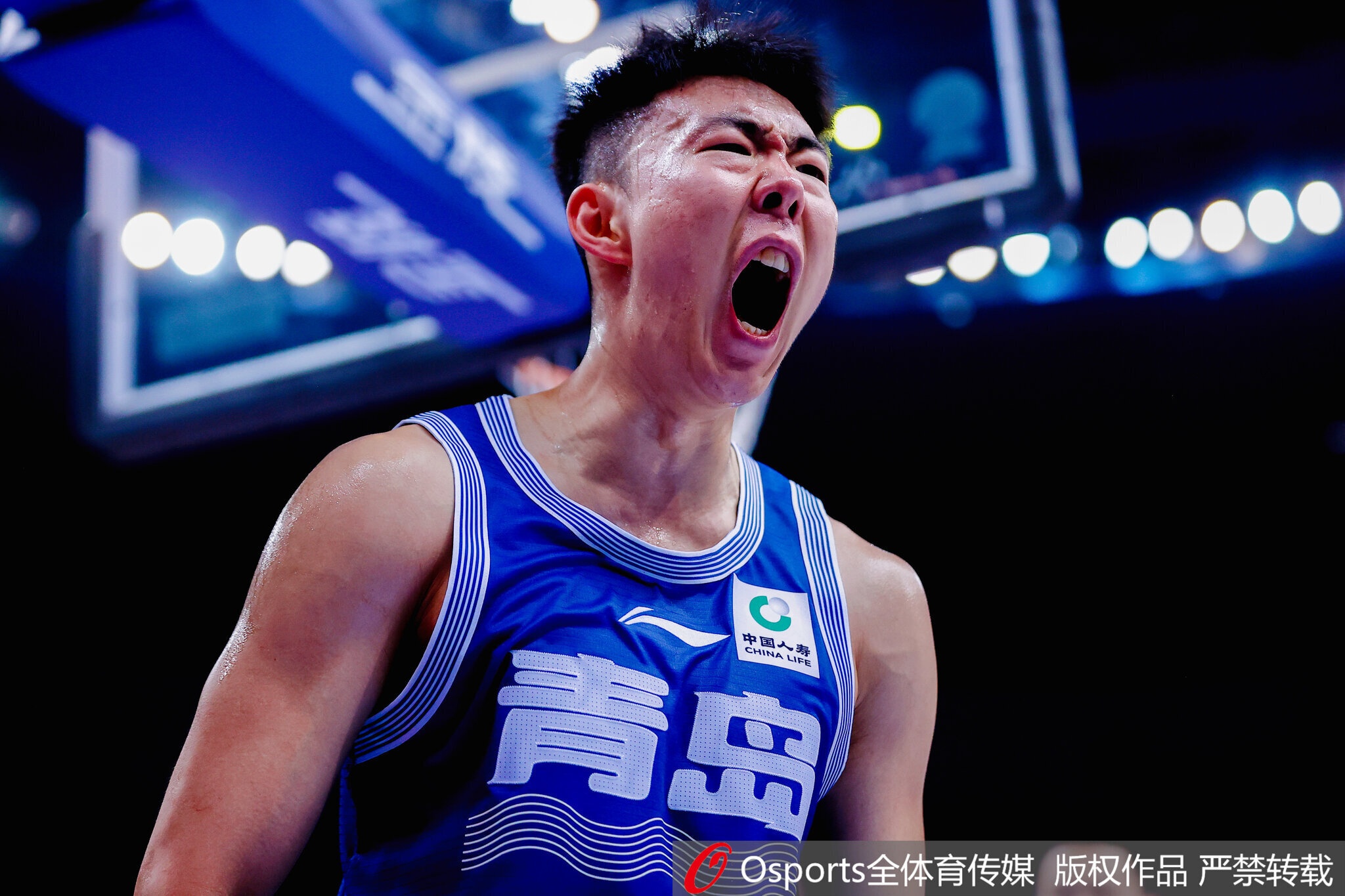 新的开始!媒体人:段昂君新赛季球衣号码 从12号换为9号 新的开始!媒体人:段昂君新赛季球衣号码 从12号换为9号