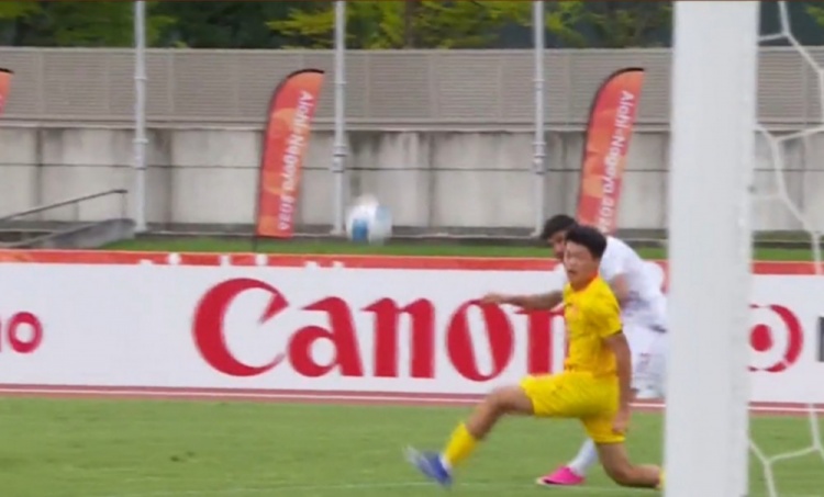 半场-U23国足0-0伊朗U23 U23国足控球率仅三成，3脚打门0射正