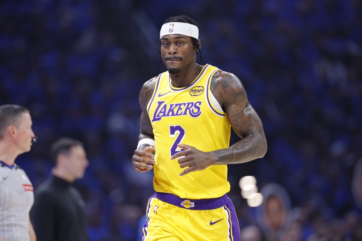 Buha:湖人整个夏天都在探索交易克内克特和范德彪 目前尚无结果 Buha:湖人整个夏天都在探索交易克内克特和范德彪 目前尚无结果